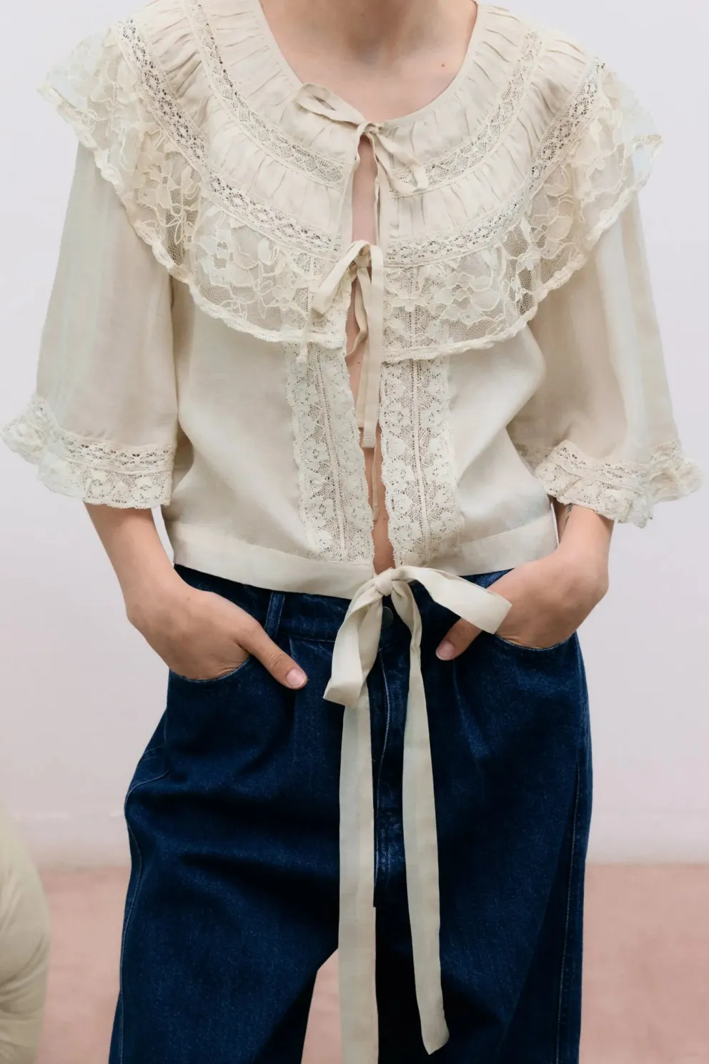 Ammi Woman Blouse Ecru