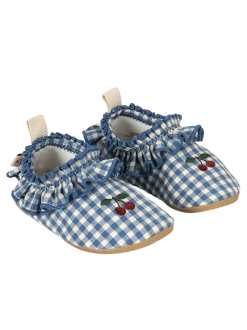 Buty do wody z falbanką Fresia