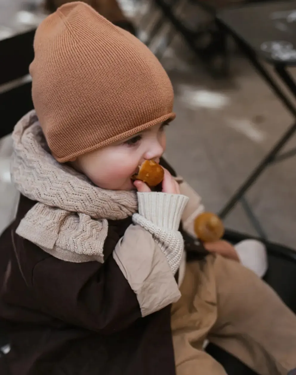 cienka całoroczna czapka z wełny merino Efa Beanie