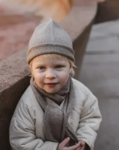 cienka całoroczna czapka z wełny merino Efa Beanie