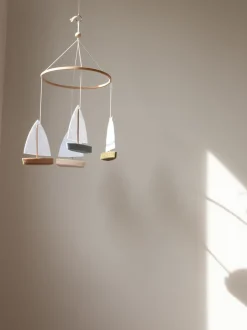 Dekoracyjny mobil Sailboats