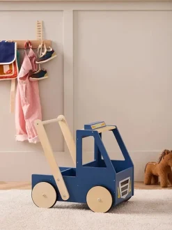 Drewniany chodzik ciężarówka