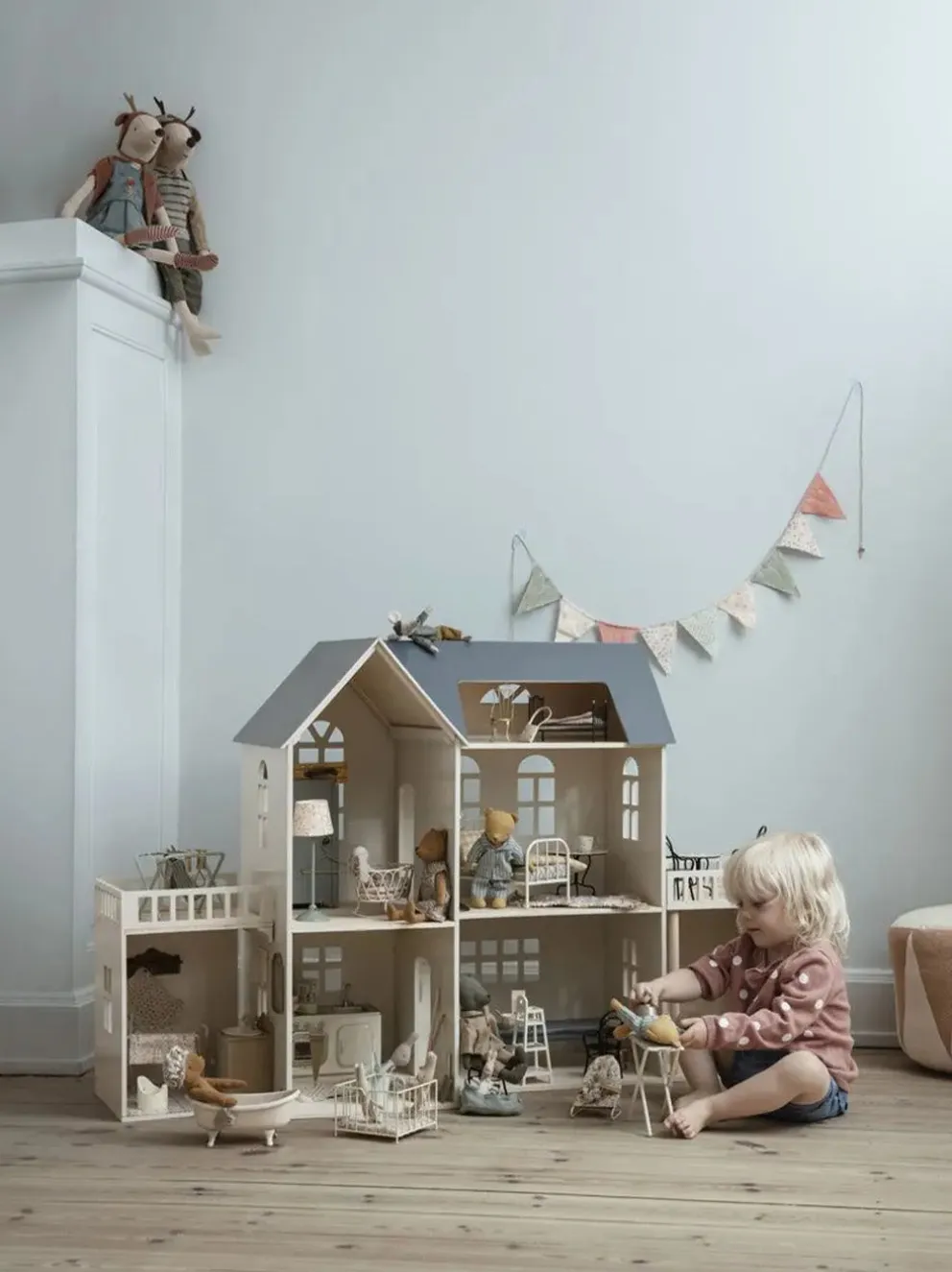 Drewniany domek dla myszek Maileg House of Miniature