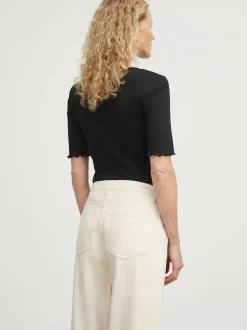 Edie Tee