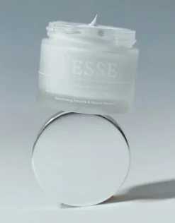 Krem nawilżający z witaminą C Essential Moisturizer