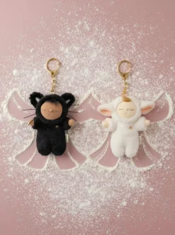 Miękki breloczek Cozy Keychain