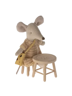 Miniaturowy stolik z taboretem