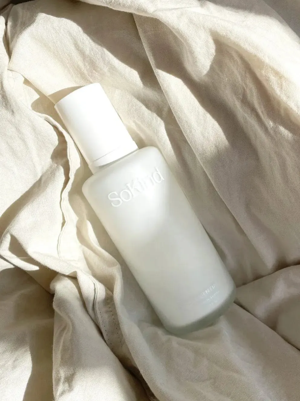 Odżywczy bezzapachowy balsam do ciała Silky Essential