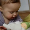 Pierwsza przytulanka Nuckle Cuddle Terry Doll