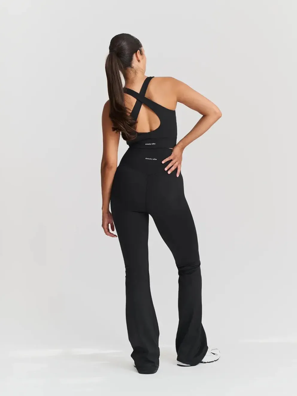 Softsculpt V-neck Cross Back Bra