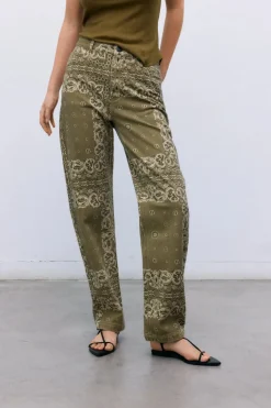 Waterlily Woman Pant Bandana Woman Print